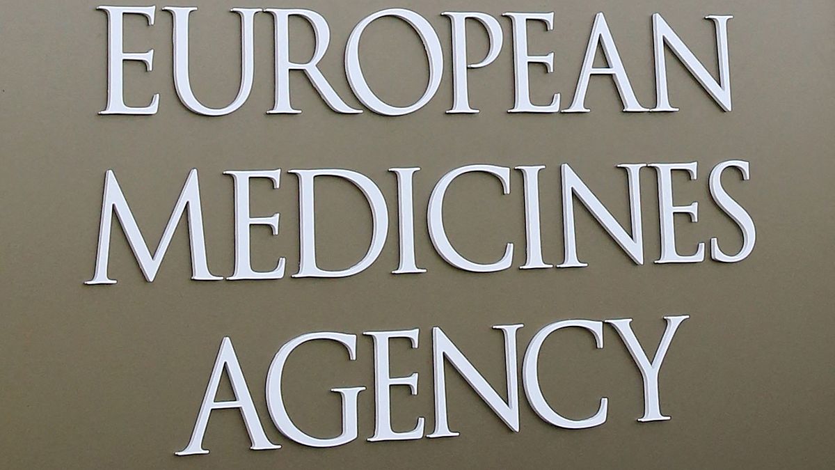 اللافتة عند مدخل وكالة الأدوية الأوروبية (EMA) في أمستردام.