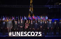 Лидеры глав государств на праздновании 75-летия ЮНЕСКО