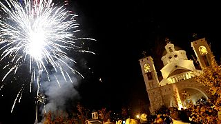 Tűzijáték Podgoricában, Montenegróban az ortodox karácsony alkalmából 2011. január 6-án