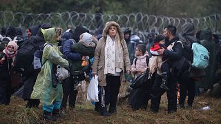 Belarus Polonya sınırında bekleyen göçmenler