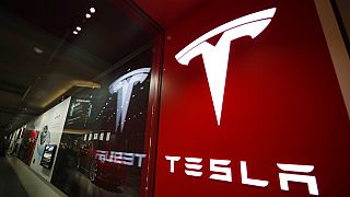 Продажа акций Tesla