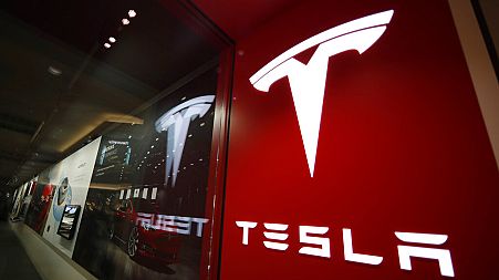 Tesla CEO Elon Musk sells off around €600 million in shares