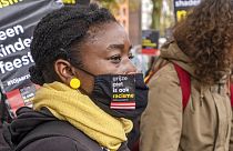 Participante en la manifestación en Breda contra Black Pete