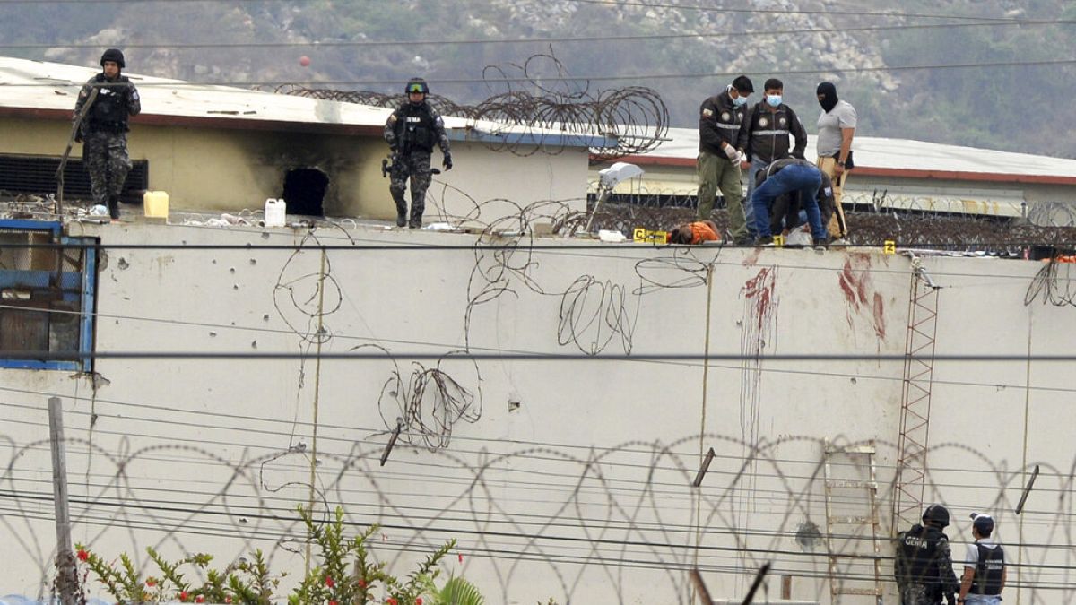 Ekvodar'da hapishanede çeteler arasında çatışma