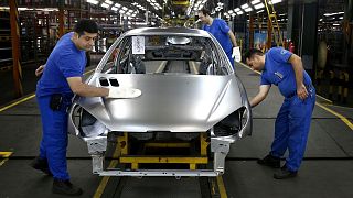 خط تولید پژو در کارخانه ایران خودرو