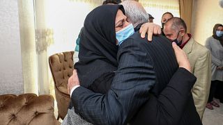 Kemal Kılıçdaroğlu, Başak Cengiz'in ailesine taziye ziyaretinde bulundu