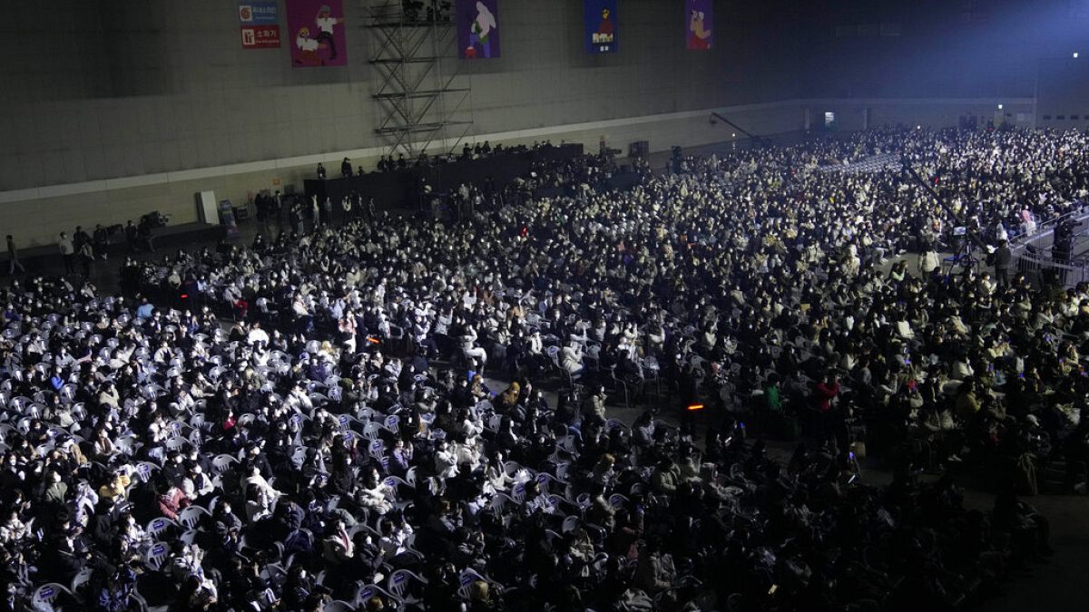 برگزاری بزرگترین کنسرت عمومی از زمان شروع همه‌گیری کووید۱۹ در کره جنوبی