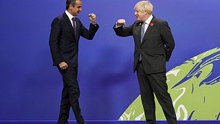 Ο Έλληνας πρωθυπουργός Κυριάκος Μητσοτάκης και ο Βρετανός πρωθυπουργός Μπόρις Τζόνσον