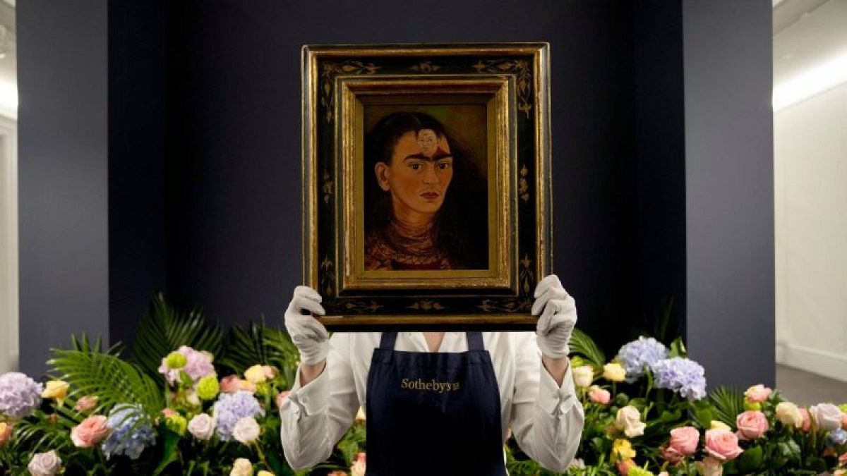 Frida Kahlo da record. All'asta l'autoritratto per 30 milioni di ...