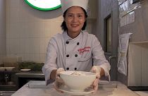 Sabe qual o segredo de um bom “pho”? Chef vietnamita partilha a receita