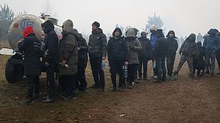 مهاجرون ولاجئون عالقون على الحدود البيلاروسية البولندية، 11 نوفمبر 2021