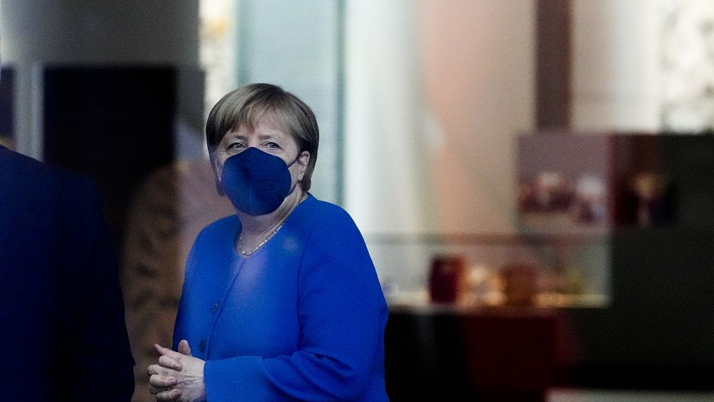 Fourth wave of COVID-19 hitting Germany with 'full force', Merkel says thumbnail