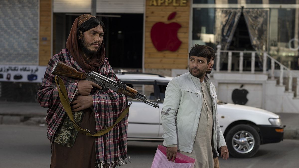 В последние недели в Афганистане произошло несколько взрывов, жертвами которых стали не менее десяти человек