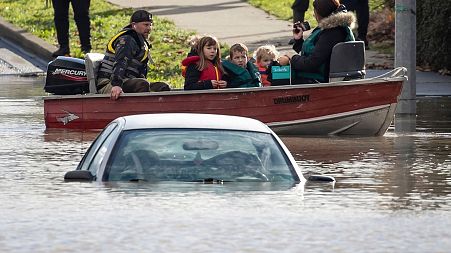 Volunteers came to the rescue of those stranded in British Columbia.