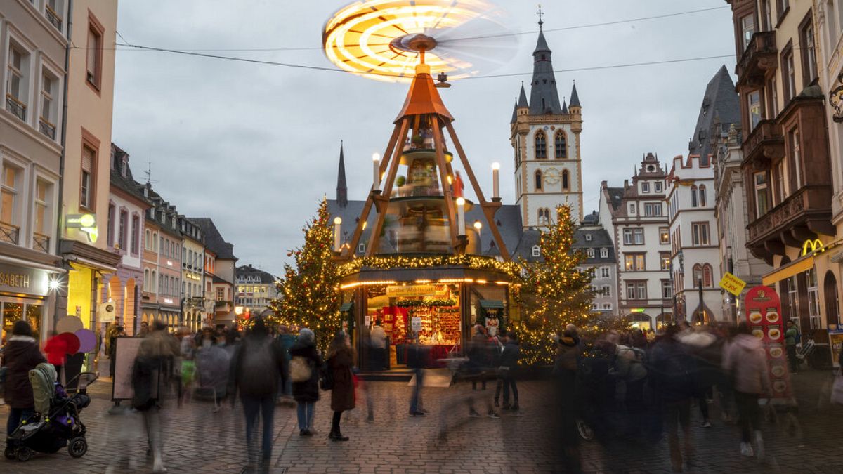 Weihnachtsmarkt in Trier in Rheinland-Pfalz am 19. November 2021