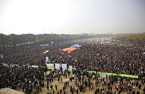 İran'ın İsfahan şehrinde Zayende Irmağı'nın kuruması protesto edildi, 19 Kasım 2021