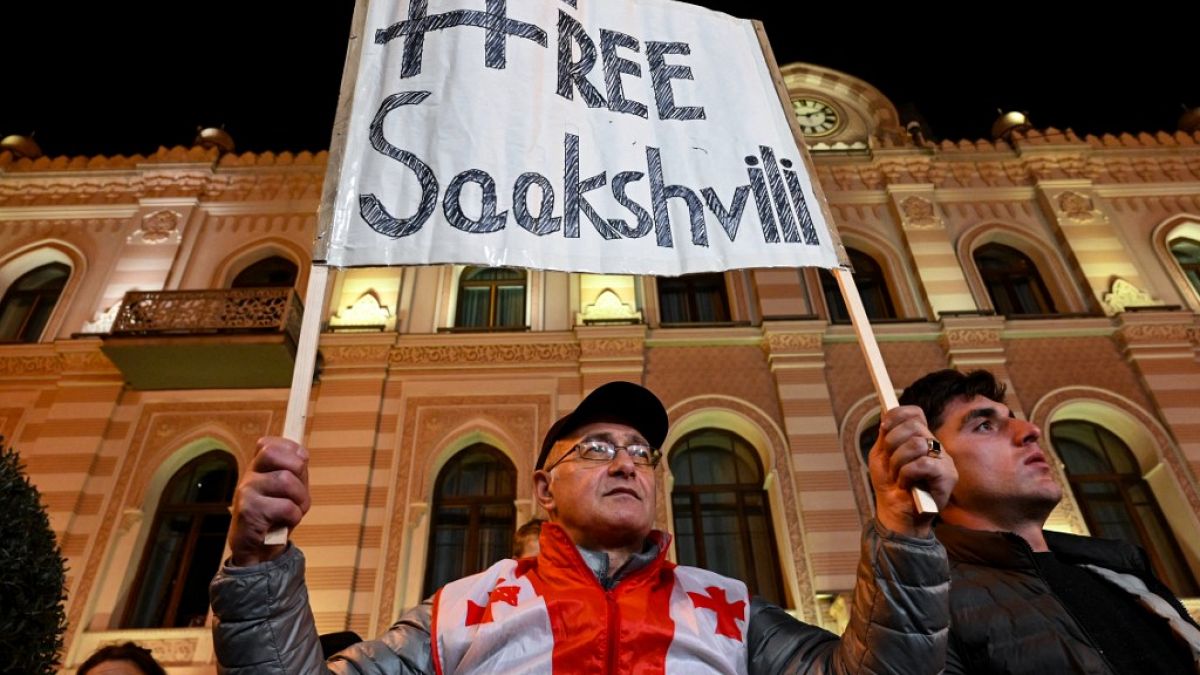 Saakaschwili in Militärkrankenhaus verlegt, beendet Hungerstreik