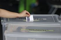 Kiélezett elnökválasztás Chilében