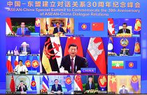 Hszi Csin-ping virtuális tanácskozáson az ASEAN-csúcson
