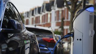 Reino Unido obligará a instalar puntos de recarga para coches eléctricos a partir de 2022