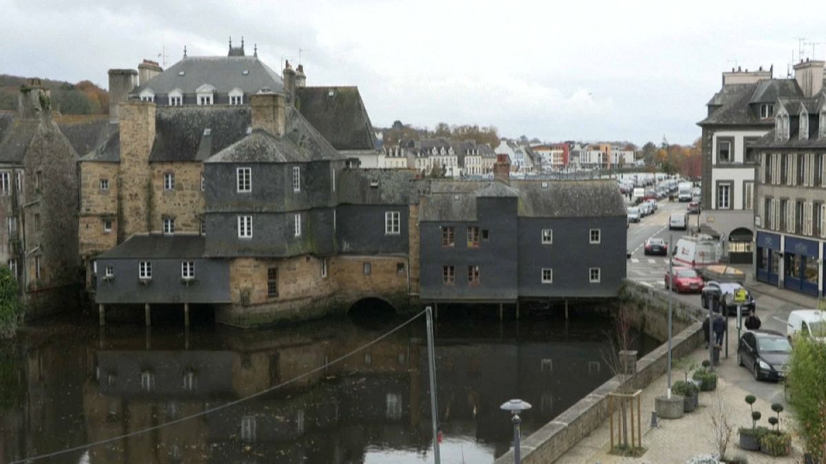 15 Menschen leben in der Pont de Rohan in der Bretagne