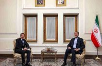 وزير الخارجية الإيراني حسين أمير عبد اللهيان يلتقي بالمدير العام للوكالة الدولية للطاقة الذرية رافائيل غروسي في مقر وزارة الخارجية الإيرانية بالعاصمة طهران، 23 نوفمبر 2021