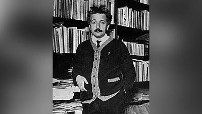 آلبرت اینشتین در دهه ۱۹۲۰ میلادی