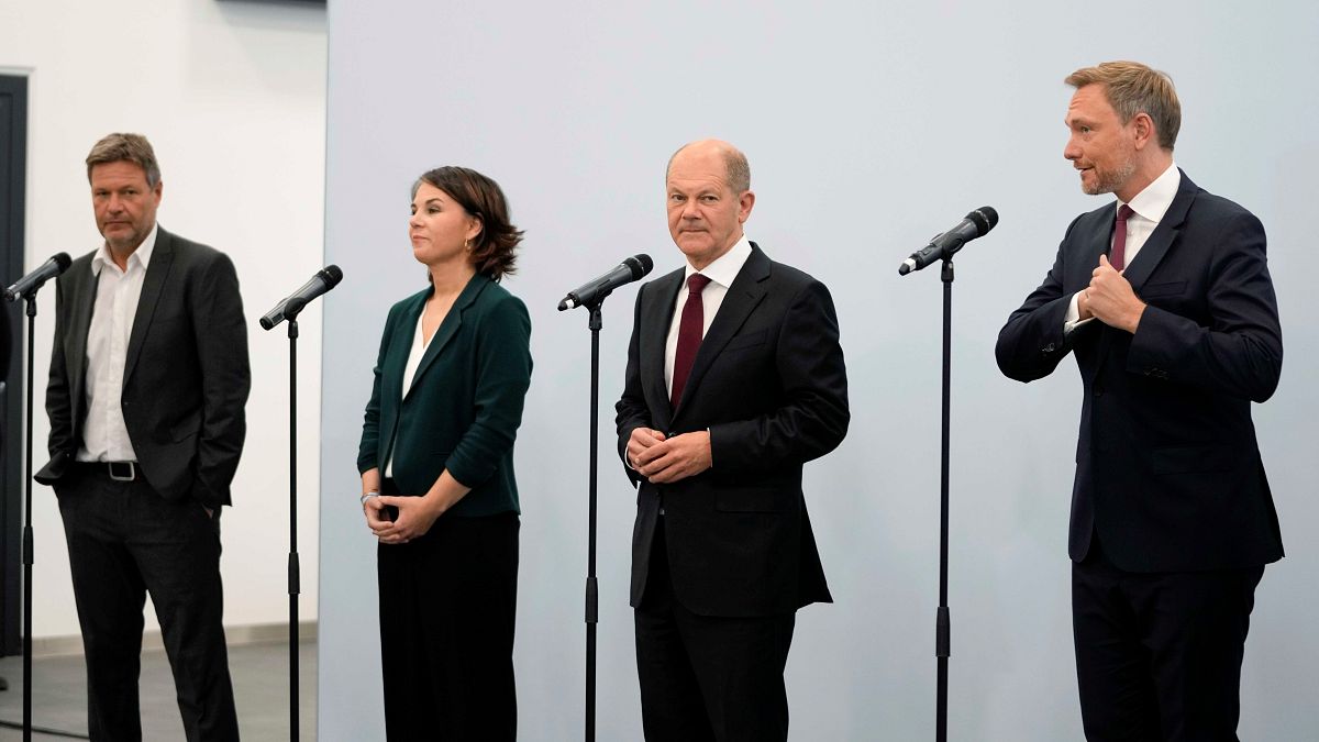 FDP chairman Christian Lindner, chancellor candidate Olaf Scholz, Green party leaders Annalena Baerbock and Robert Habeck