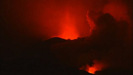 Spain's Cumbre Vieja volcano continues to erupt