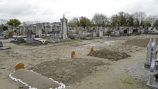 Gräber von Migranten, die die Überfahrt nicht schafften, auf dem Nord-Friedhof von Calais an diesem Donnerstag
