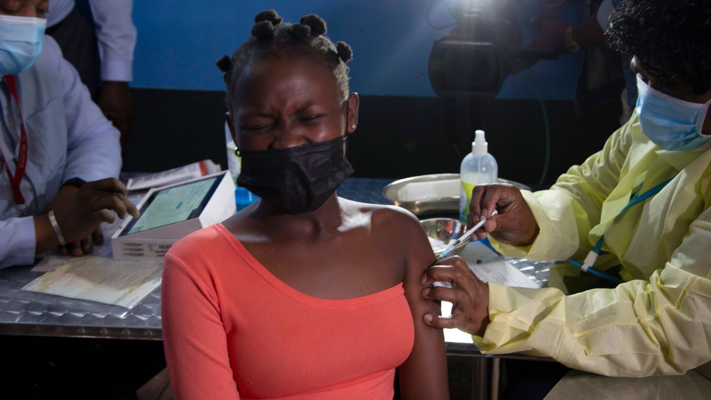 guney afrika da b 1 1 1 529 olarak adlandirilan yeni bir koronavirus varyanti tespit edildi euronews