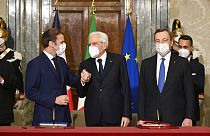 Emmanuel Macron, Sergio Mattarella et Mario Draghi à Rome pour la signature du traité du Quirinal, le 26/11/2021