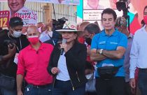 La candidata presidencial de izquierda Xiomara Castro encabeza las encuestas de intención de voto