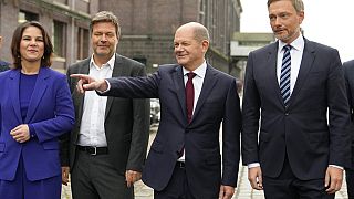 Yeşiller eş başkanları Annalena Baerbock ve Robert Habeck, SDP Genel Başkan Olaf Scholzs ve Hür Demokratların lideri Christian Lindne