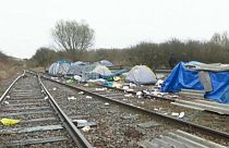 Il campo migranti a Calais, dal quale potrebbero essere partiti i 27 che hanno perso la vita nella Manica