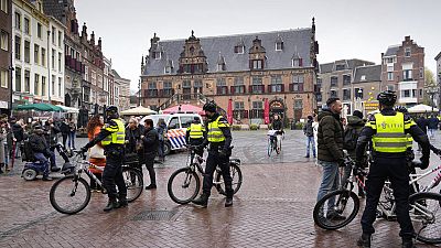 13 Omikron-Fälle in den Niederlanden - nach Bayern Fall in Hessen bestätigt