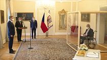 عزل الرئيس التشيكي عن بقية المسؤولين بعد ثبوت إصابته بفيروس كورونا