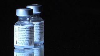 COVID-19: Συντομότερα το νέο εμβόλιο της Pfizer