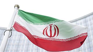 É possível negociar um acordo nuclear com o Irão sem os EUA?