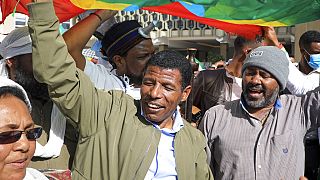 Haile Gebrselassie durante espetáculo de apoio aos militares da Etiópia