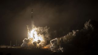 إطلاق  إطلاق المركبة الفضائية "دارت" على صاروخ فالكون 9 من قاعدة فاندنبرغ للقوة الفضائية في كاليفورنيا، 23 نوفمبر 2021