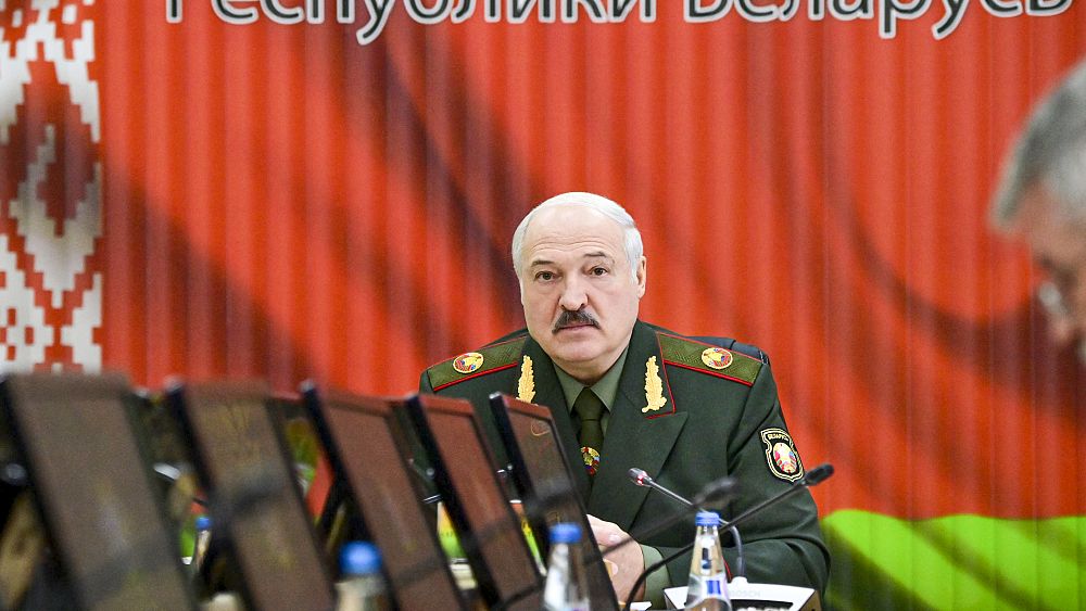 lukashenko-accuses-lithuania-of-dumping-dead-bodies-in-belarus