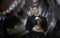 Lionel Messi lors de la remise du Ballon d'Or au théâtre du Châtelet, à Paris, le 29 novembre 2021