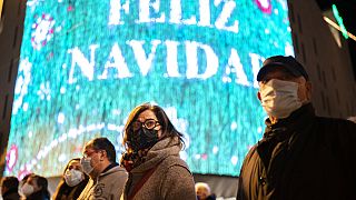 شاهد: احتفالات عيد الميلاد اختبار جديد لاستراتيجية إسبانيا في التعامل مع موجة كوفيد الجديدة