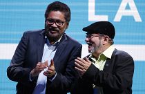 Лидеры РВСК Тимолеон Хименес (справа) и Иван Маркес на праздновании образования партии. 2017 год