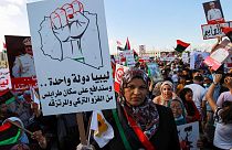 أنصار خليفة حفتر يشاركون في تجمع بمدينة بنغازي الساحلية بشرق ليبيا احتجاجا على التدخل التركي في شؤون البلاد-5 يوليو 2020