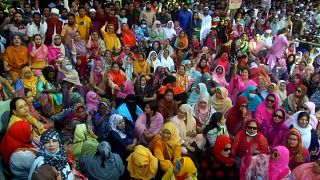 شاهد: احتجاجات للمطالبة بالسماح لرئيسة الوزراء البنغالية السابقة بالعلاج خارج البلاد