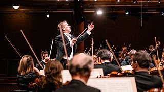 Jonathan Nott conducting the OSR