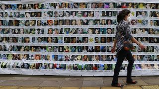 Mural com as 242 vítimas mortais do incêndio na discoteca Kiss. Porto Alegre, Brasil