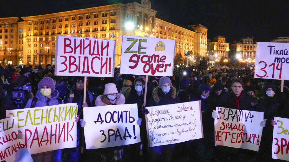 Demonstrationen in Kiew gegen Präsident Selenskyj